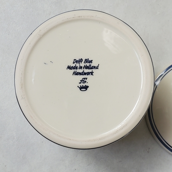 Vintage Delft Blue Handpainted Crock Jar with Lid Holland Signed Crown Gouda - Picture 8 of 12